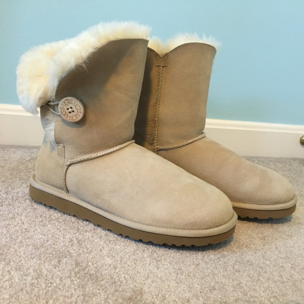 UGG Tan Bailey Button